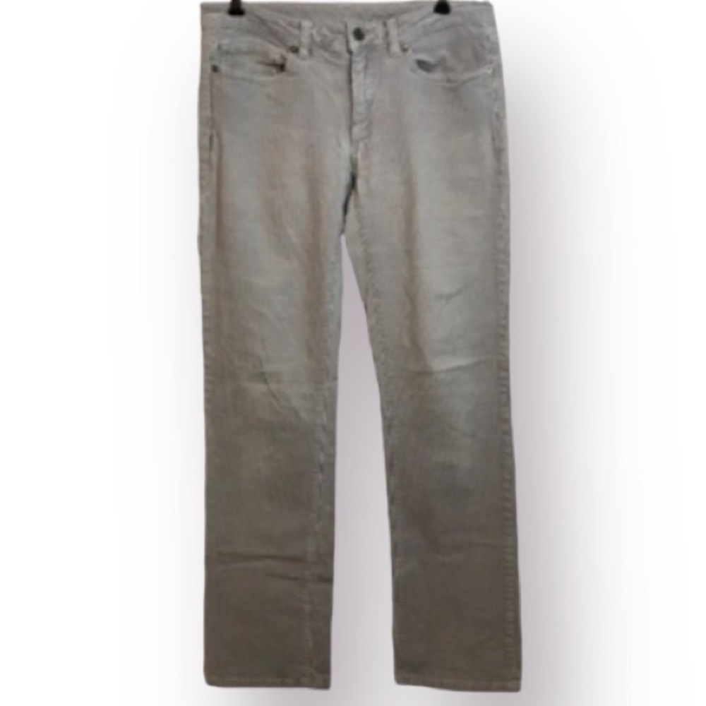 Women’s PATAGONIA Grey Corduroy Pants. Front,back and 5th pocket.Organic Cotton